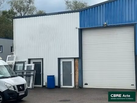 location local d'activités ludres 285 m²