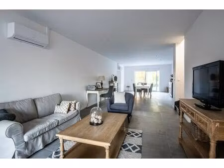 maison de luxe en vente à emmerin  france