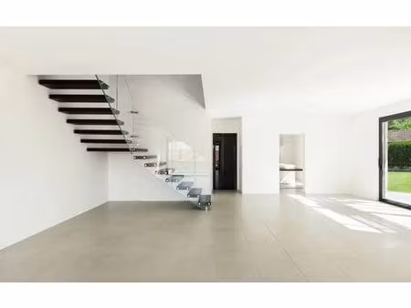 appartement de prestige de 105 m2 en vente suresnes  île-de-france