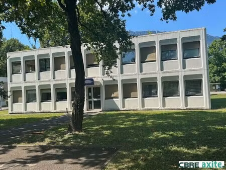 location local professionnel 720m² meylan 38240
