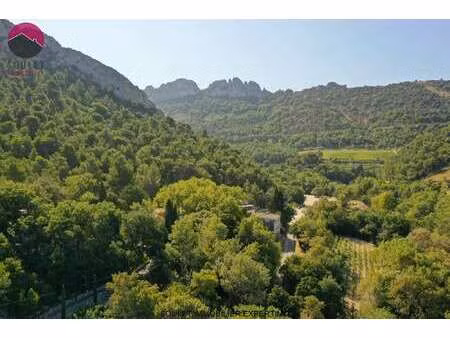 maison de luxe à vendre à gigondas : 2 625 000 € | 800m²