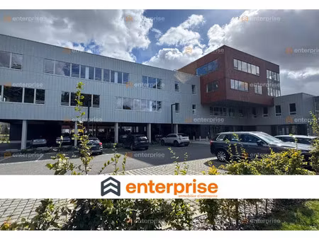 a louer - plateaux bureaux - 5.000m2 divisibles des 70m2 - proches acces et services