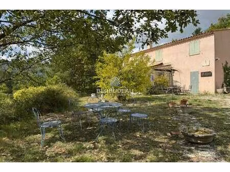 villa de luxe à vendre à sault : 545 000 € | 202m²