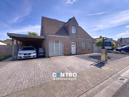 villa met 5 slpks  veranda én carport te roeselare!