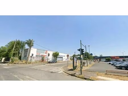 vente local commercial 300 m2 à bègles