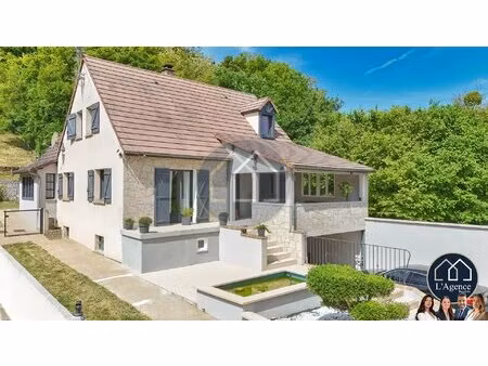 magnifique maison entierement renovee avec appartement independant et maison d’amis - 260m