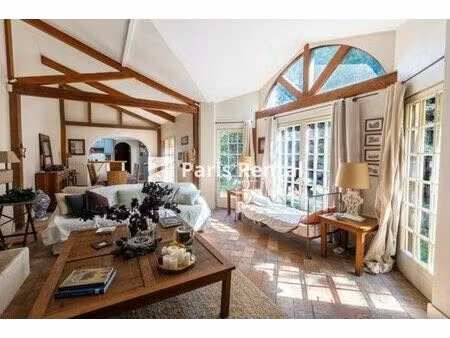 maison de 5 pièces de luxe en location à nanterre  france