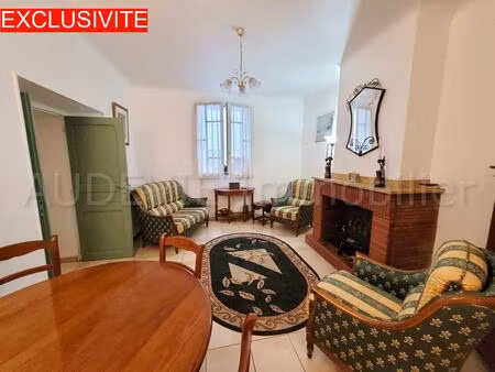 maison de village avec terrasse et local motos