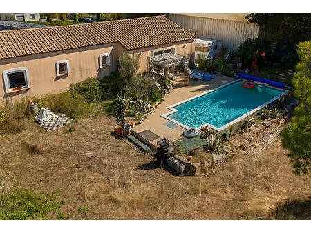 vente maison 5 pièces  145.00m²  aigues