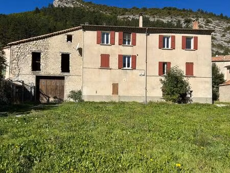 vente immeuble 225 m² séderon (26560)