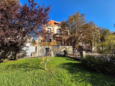 vente maison 7 pièces 180 m² à cahors (46000)  337 920 €