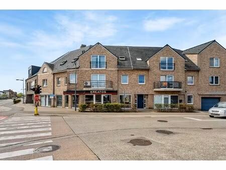 appartement te koop in beringen met 3 slaapkamers