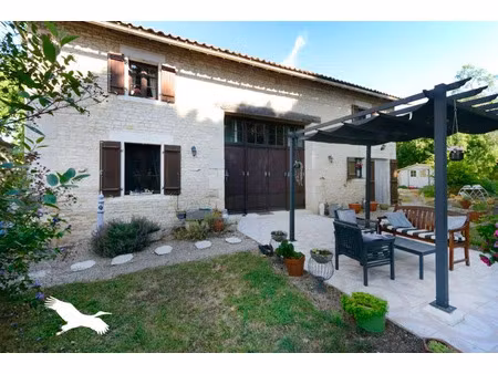 vente maison 14 pièces 451 m² à villiers-le-roux (16240)  379 500 €