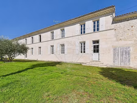 vente maison 9 pièces 333m2 la clisse 17600 - 399000 € - surface privée