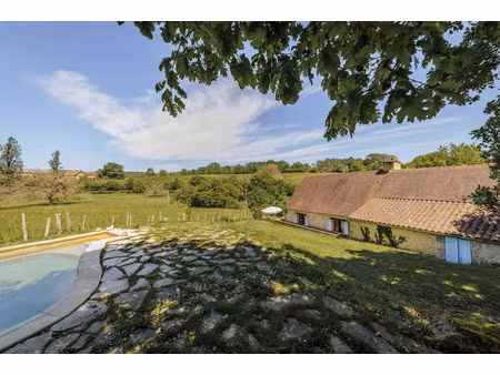 vente maison 5 pièces 136 m² à saint-pompont (24170)  365 000 €