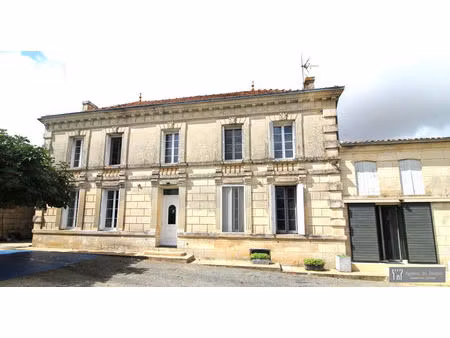 vente maison 5 pièces 200m2 saint-léger (17800) - 336000 € - surface privée