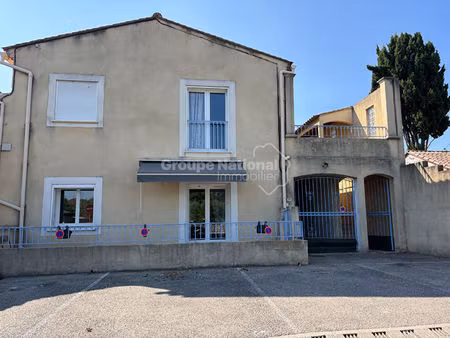 immeuble à vendre centre de village touristique