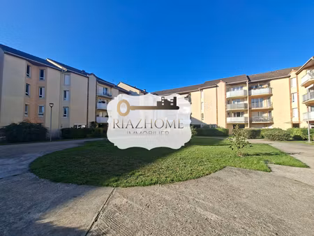 parking / box le bourget 14 m2