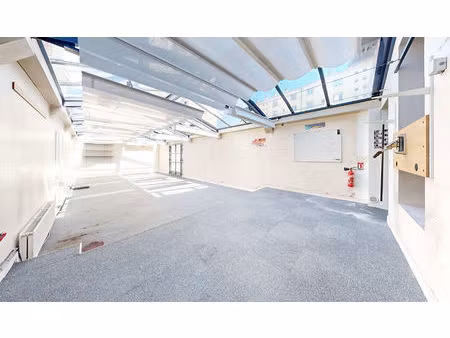 local la garenne colombes 259 m2