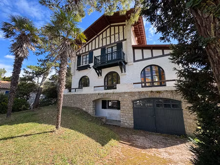 maison de caractère la baule les pins 6 pièce(s) 133.44 m2 (173 88m2 utiles)