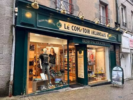 location bureaux et commerces à saint-brieuc (22000) : à louer / 114m² saint-brieuc