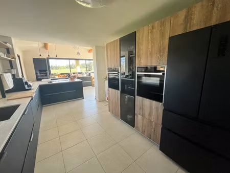 vente maison 10 pièces 197 m² à pezuls (24510)  649 140 €