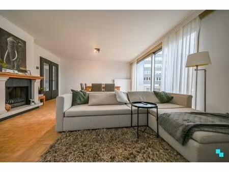 ruim appartement met ondergrondse autostaanplaats