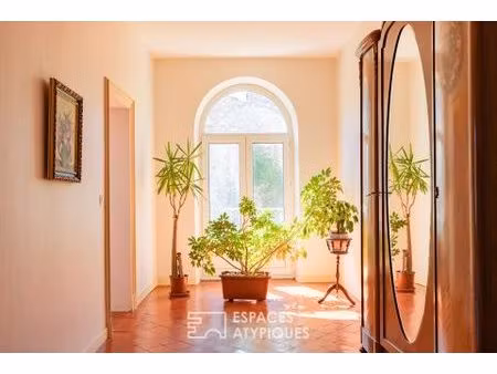 élégante maison de maître et dépendances au coeur des corbières