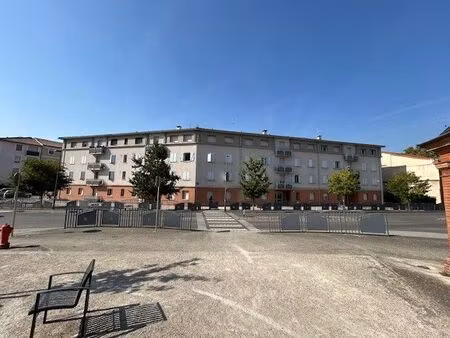 vaste appartement t4 proche tous commerces