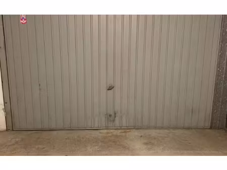 location stationnement  m² t- à la seyne-sur-mer  130 €