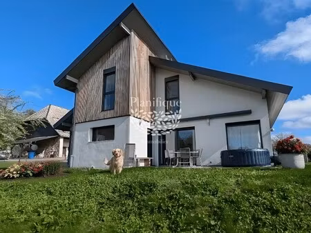 maison de luxe à vendre à évires