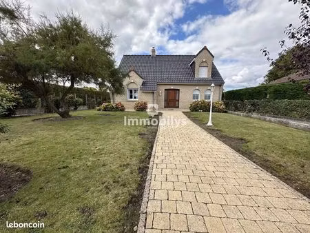 maison 8 pièces 147 m²