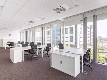 location meublée locaux professionnels 100 m² à oberhausbergen (67205)  4 899 €