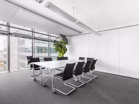 location meublée locaux professionnels 20 m² à oberhausbergen (67205)  969 €