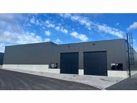 entrepôt neuf à louer à tielt