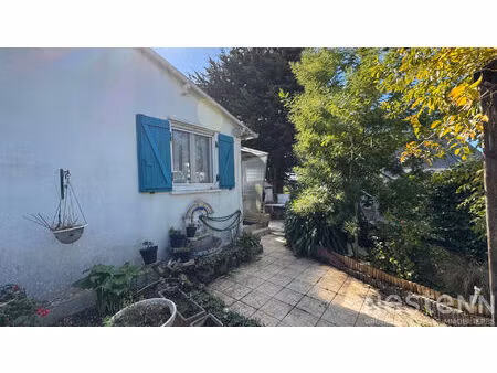 a vendre - maison en impasse proche du bourg de plouharnel