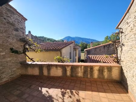 maison de caractère en pierre rénovée avec terrasse et vue canigou – los masos