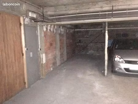 parking place victor hugo