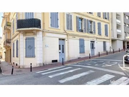 bureaux 65 m² cannes