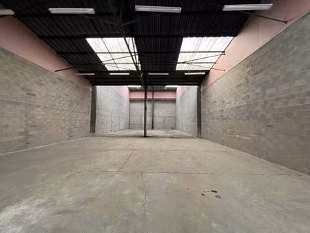 local d'activités à vendre