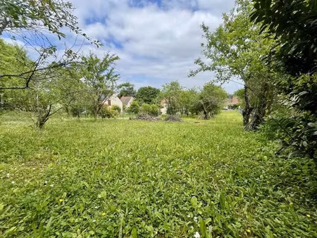 vente terrain 596 m² à vaureal (95490)  197 580 €