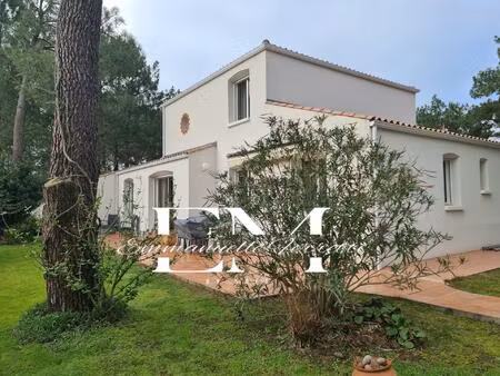 acces plage pour cette propriete avec piscine