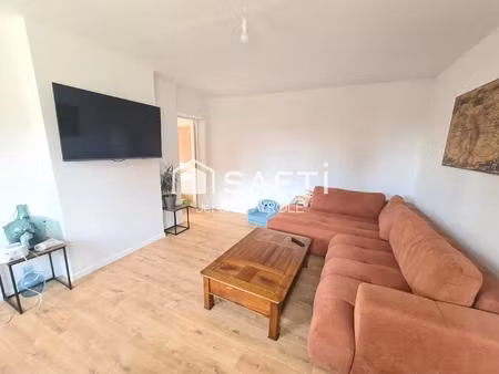 longère rénovée 130 m2 + dépendance 180 m2