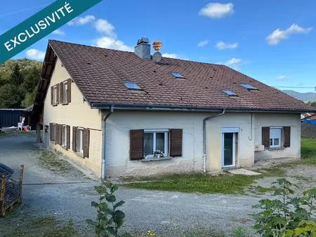 maison 292m² 10 pièces  7 chambres dépendances sur  15000 m² de terrain