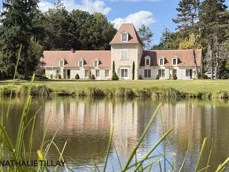 plateau de sologne  propriété d'agrément a vendre : parc de 33 ha  piscine  tennis  biotop