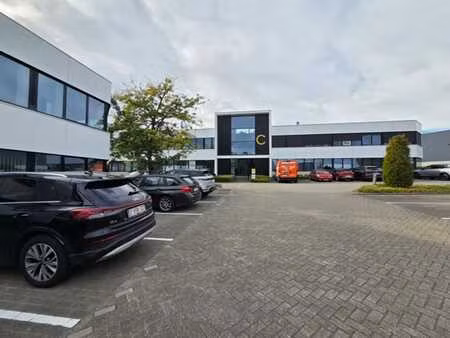 bureaux et entrepôts de 325m²