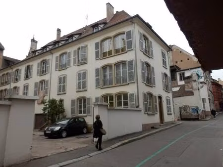 local d'activités à louer