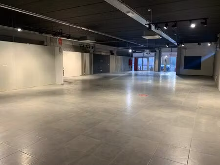 surface commerciale à louer à avenue de maire 139 tournai (vwd15034)