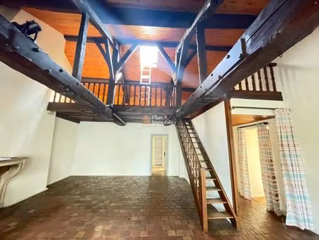 pont-de-veyle | superbe appartement de 156 m² loi carrez + dépendance