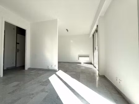 studio - avenue de la lanterne